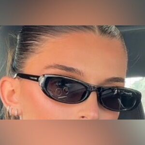 Yves Saint Laurent
Rectangular Frame Sunglasses
